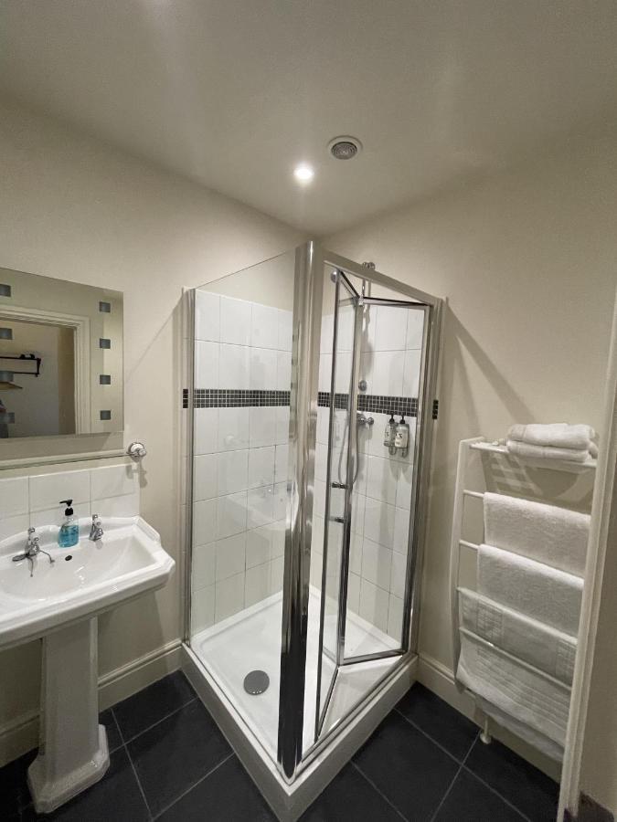 Bed and Breakfast White Hart Alton  Habitación foto